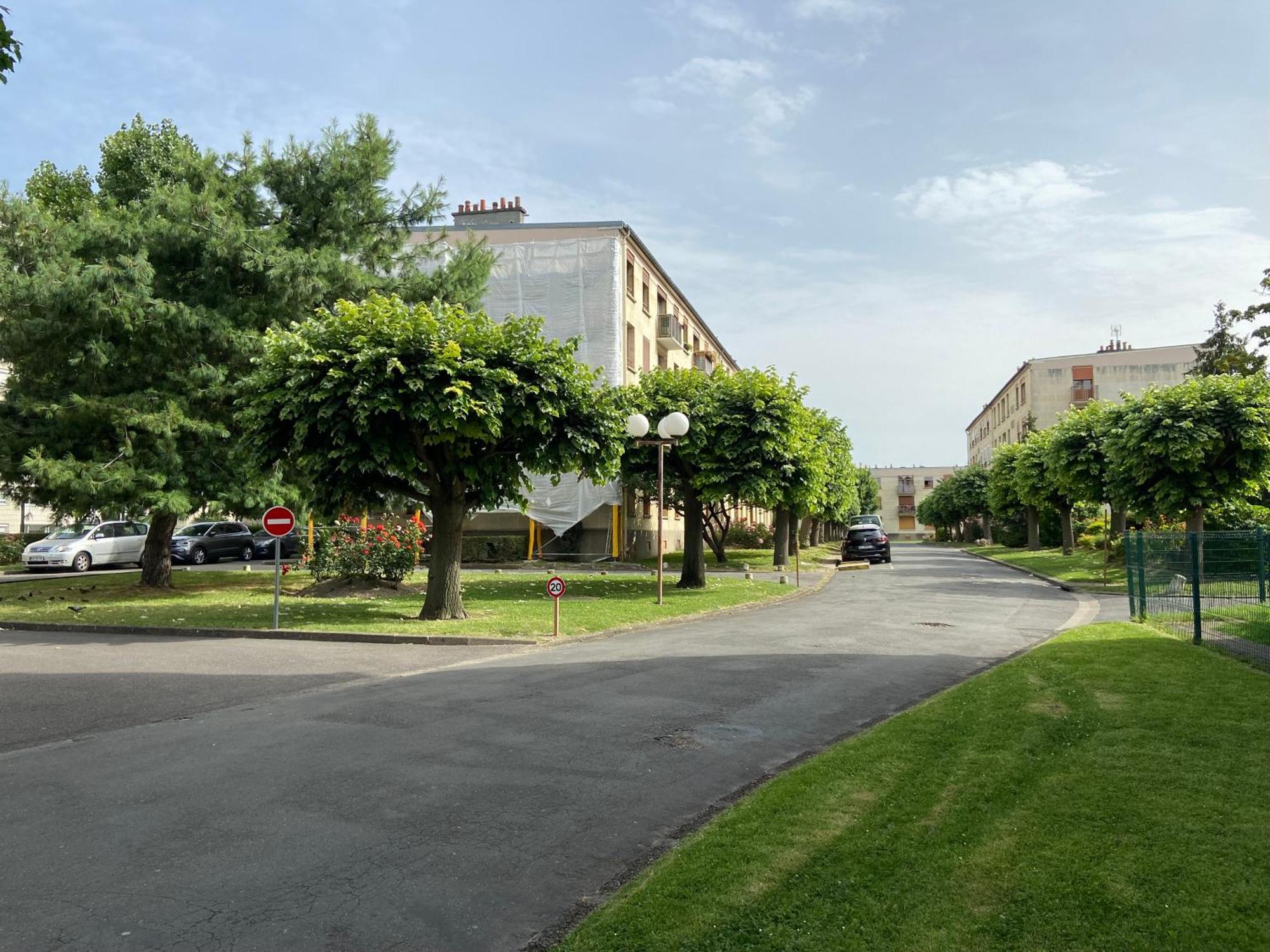 Chambre Simple Paisible Proche De Paris Drancy Eksteriør billede