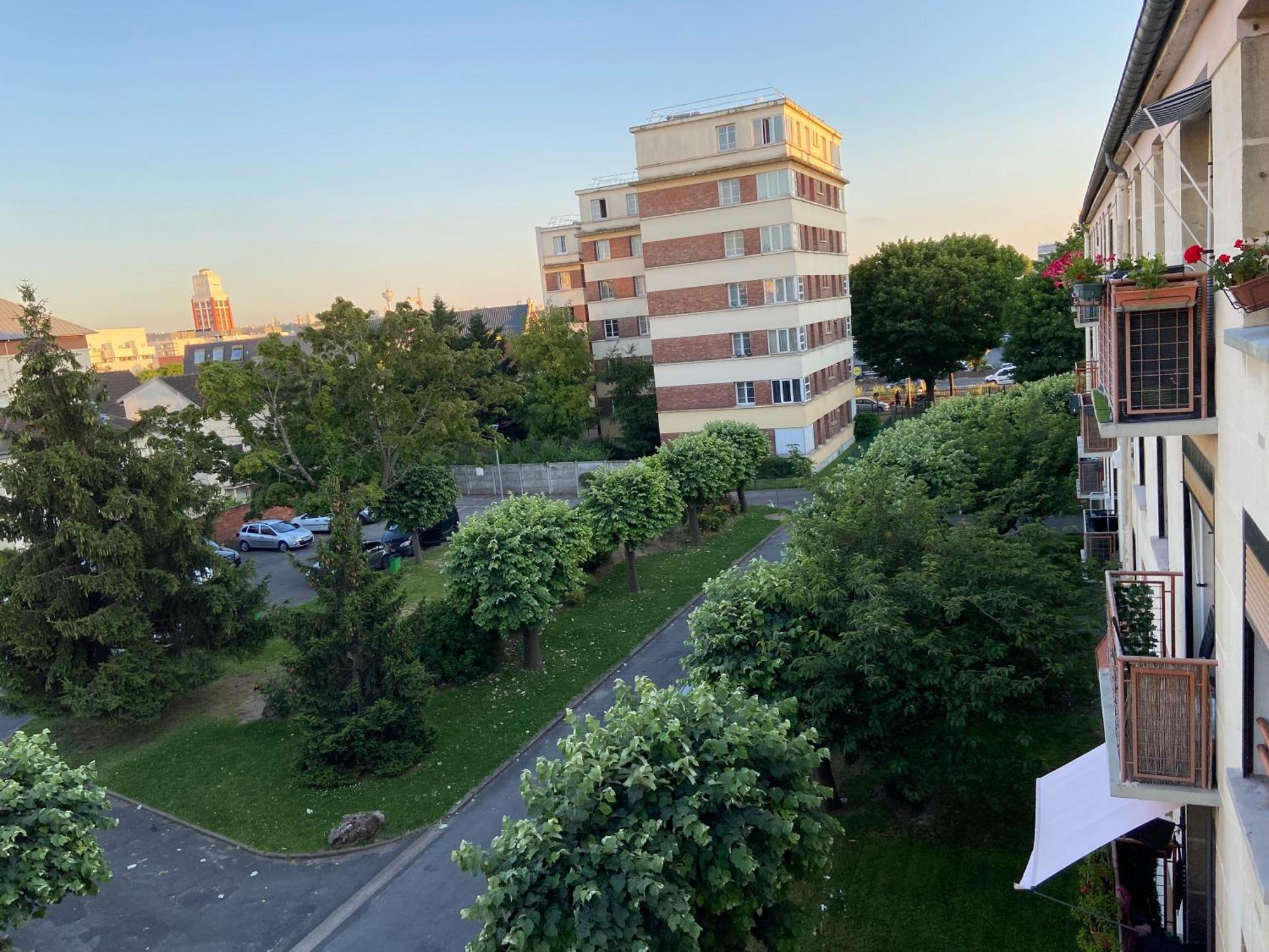 Chambre Simple Paisible Proche De Paris Drancy Eksteriør billede